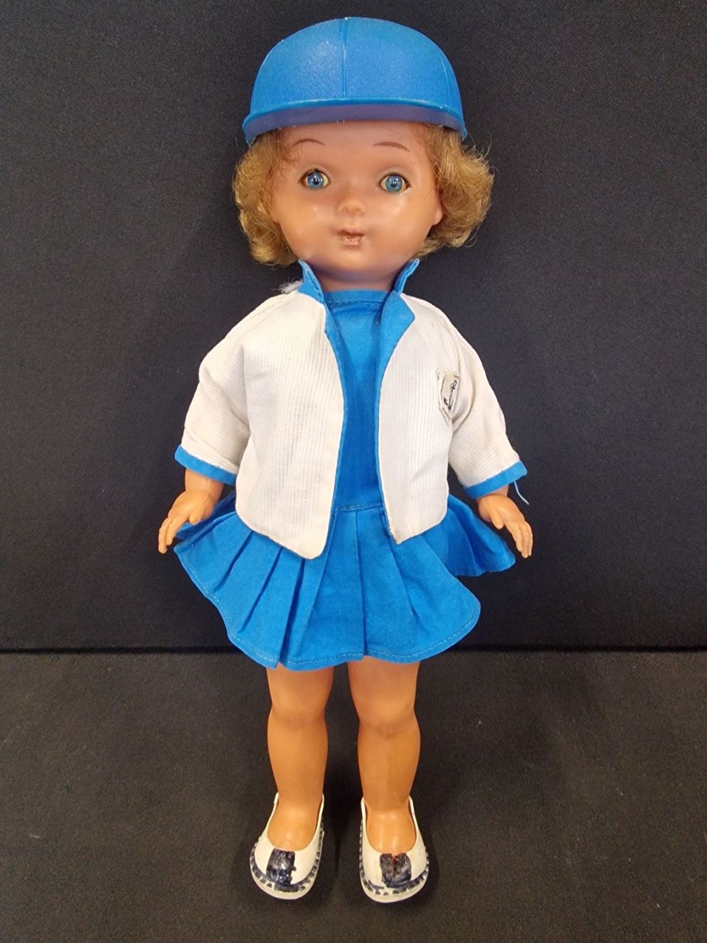 Lot 81: A vintage French 1960s Poupee Bella doll.