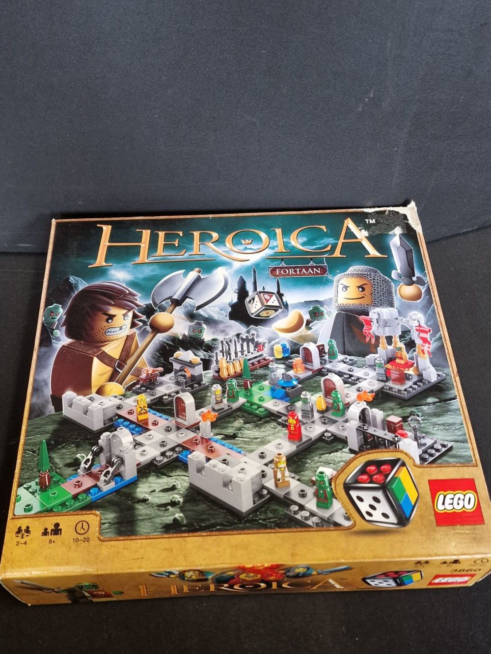 Lot 97: LEGO Heroica Fortaan. No. 3860 new and sealed