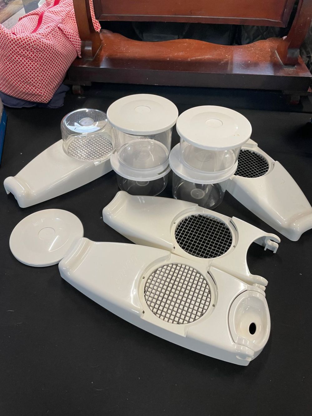 Lot 110: Nicer Dicer By Genius With Storage Containers &...