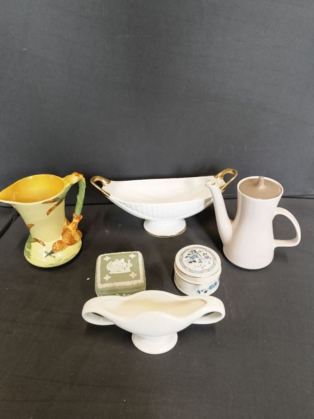 Lot 168: Mixed selection of pottery including Wedgwood, Burleigh Ware...