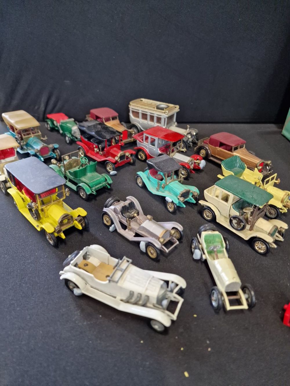 Lot 386: A collection of Lensey cars and accessories