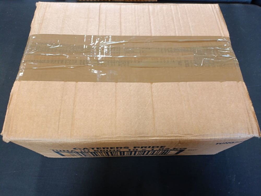 Lot 402: Small mystery box