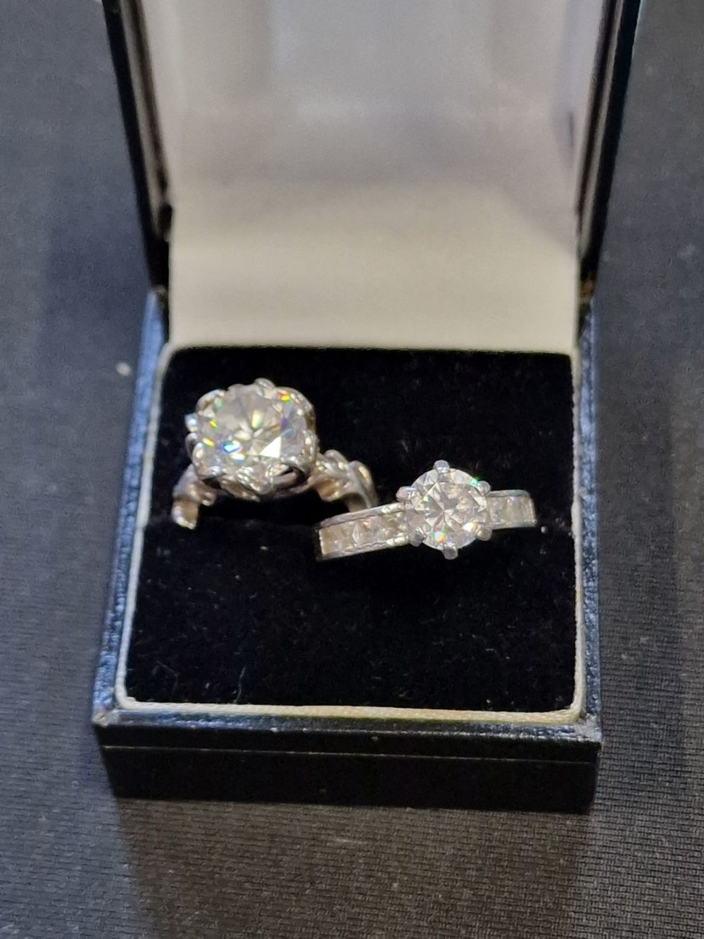 Lot 405: Two sterling silver rings various sizes
