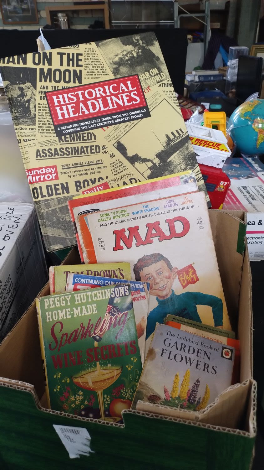 Lot 264: Selection of vintage book's, including Historical headlines, Direct...