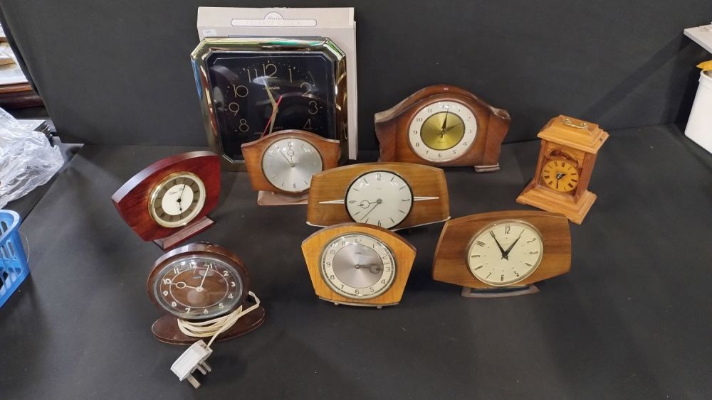 Lot 291: Various vintage clocks, Metamec, Westclox, William Dale, and...