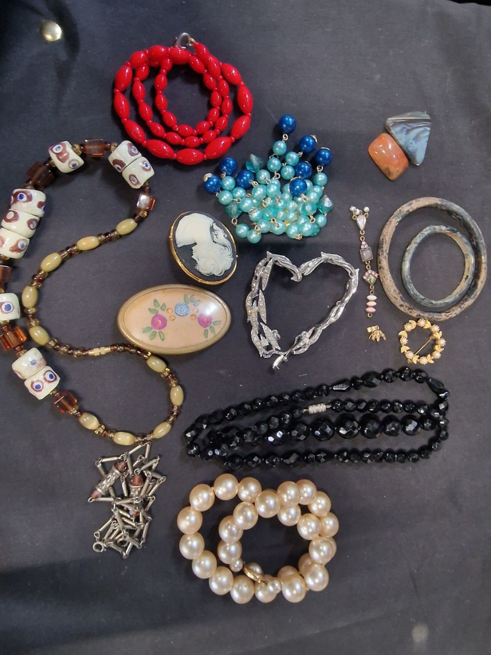 Lot 350: Selection of costume jewellery necklaces, broaches, bracelet and...
