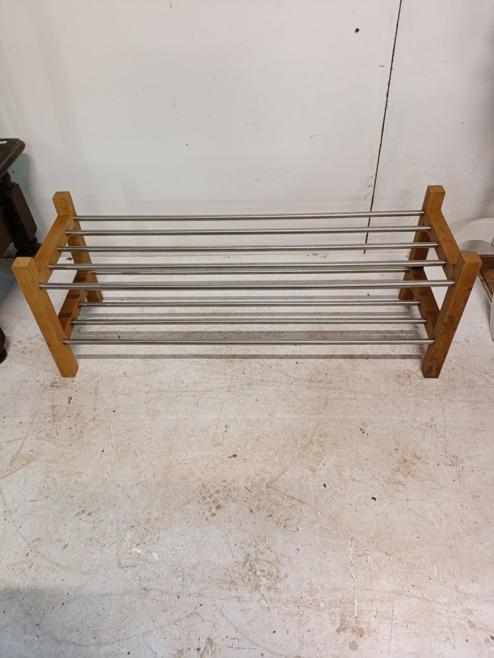 Lot 386: 2 tier wood and metal shoe rack