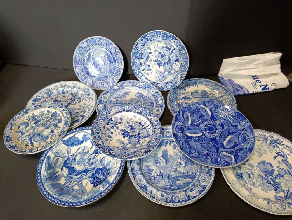 Lot 454: Collection of antique blue and white plates including...