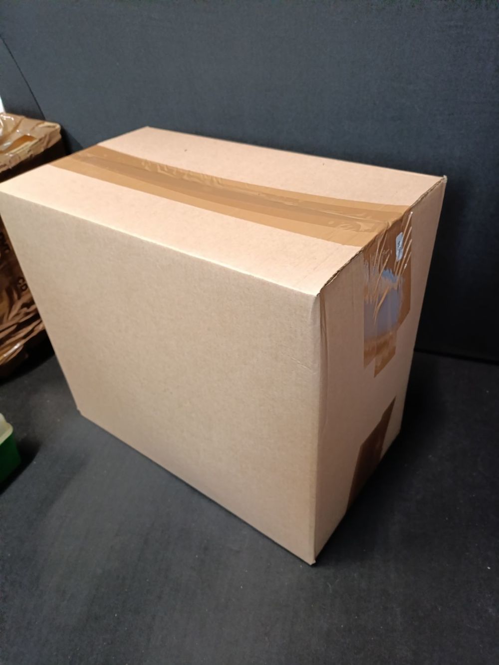 Lot 478: Mystery box