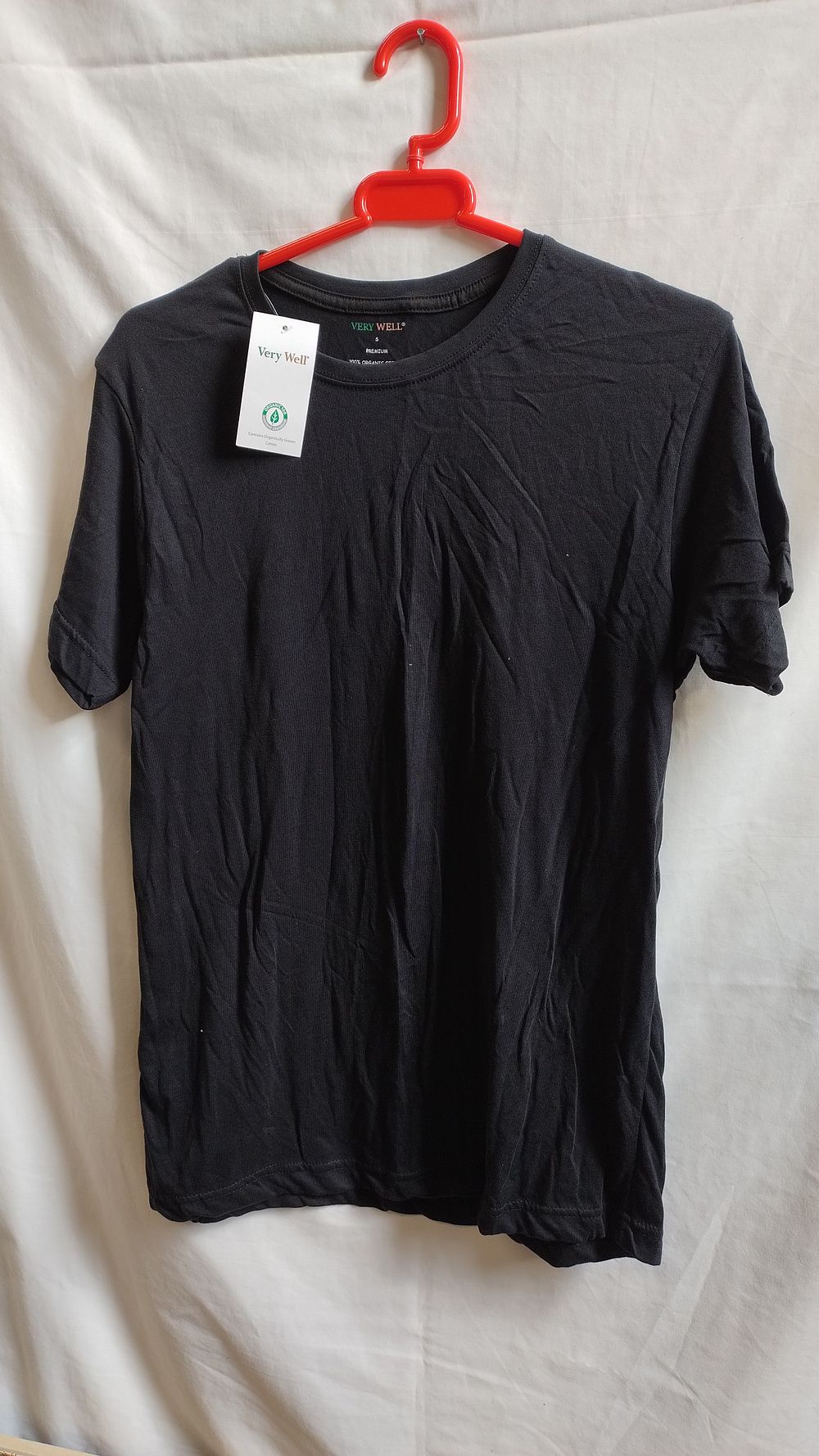 Lot 266: Two black very well T shirts size s,...