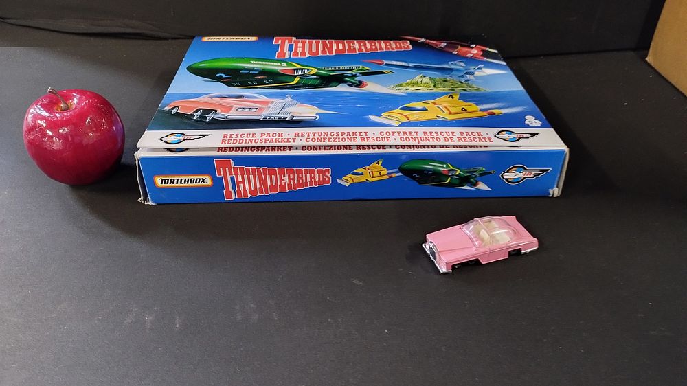 Lot 267: Thunderbirds Rescue pack with all five vehicles in...