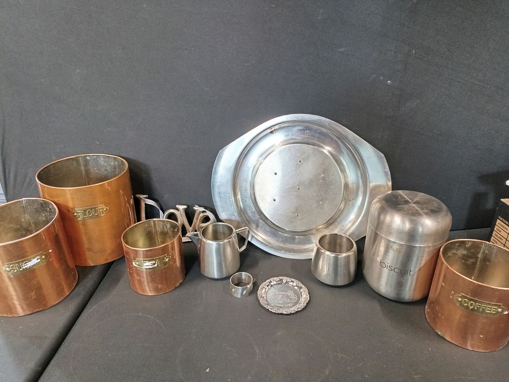 Lot 209: Selection of mixed metal Branded items including 4...
