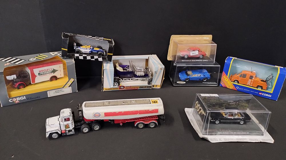 Lot 214: Eight vehicles from corgi, fabbri,onyx, including a Esso...