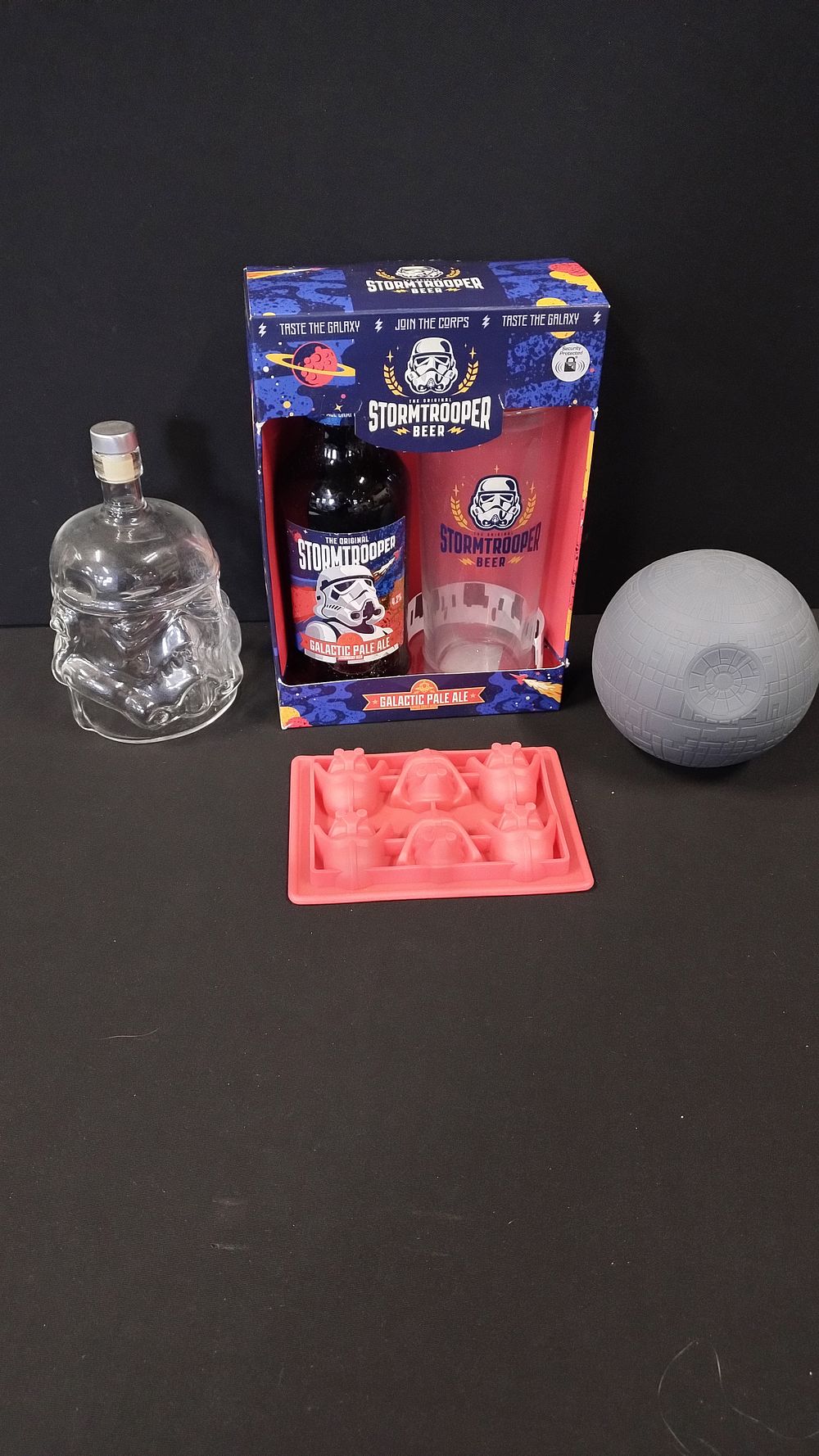 Lot 215: Star wars Storm trooper beer and glass set,...
