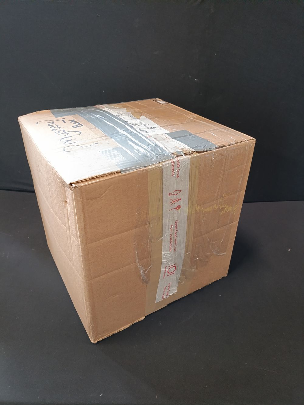 Lot 226: Vendor mystery box