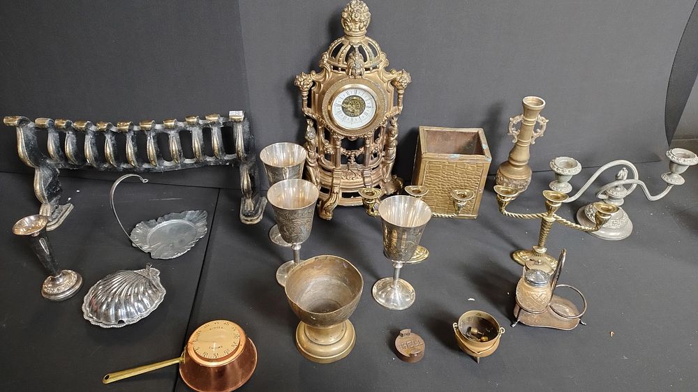 Lot 250: Collection of brass and silver plated items, including...