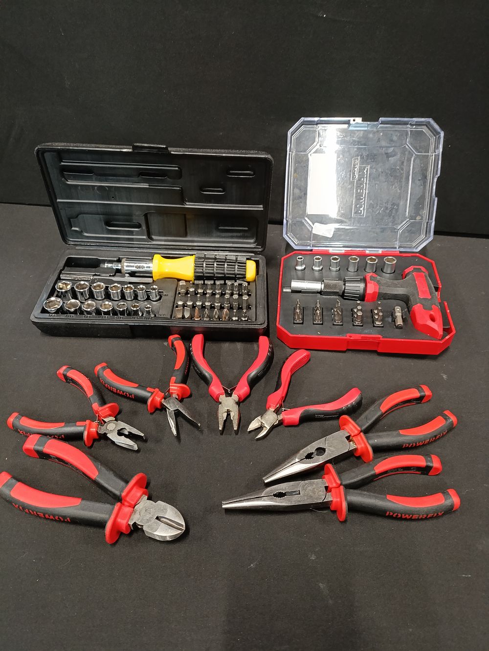 Lot 330: 2 ratchet screwdriver sets with cases and a...