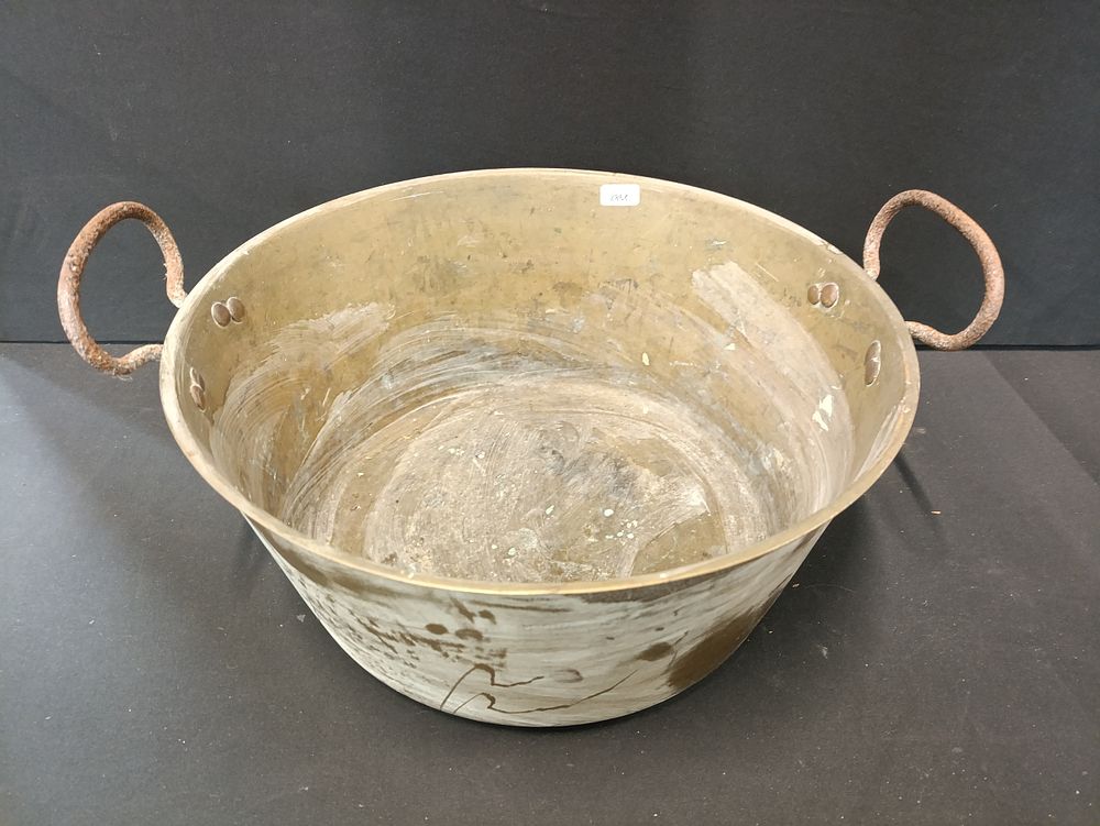 Lot 337: Large heavy brass double handled vintage preserving pan