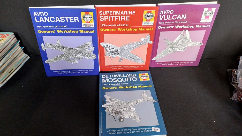 Lot 345: Four Heynes Aeroplane manuals from 1936-52 Mosquito, Spitfire,...