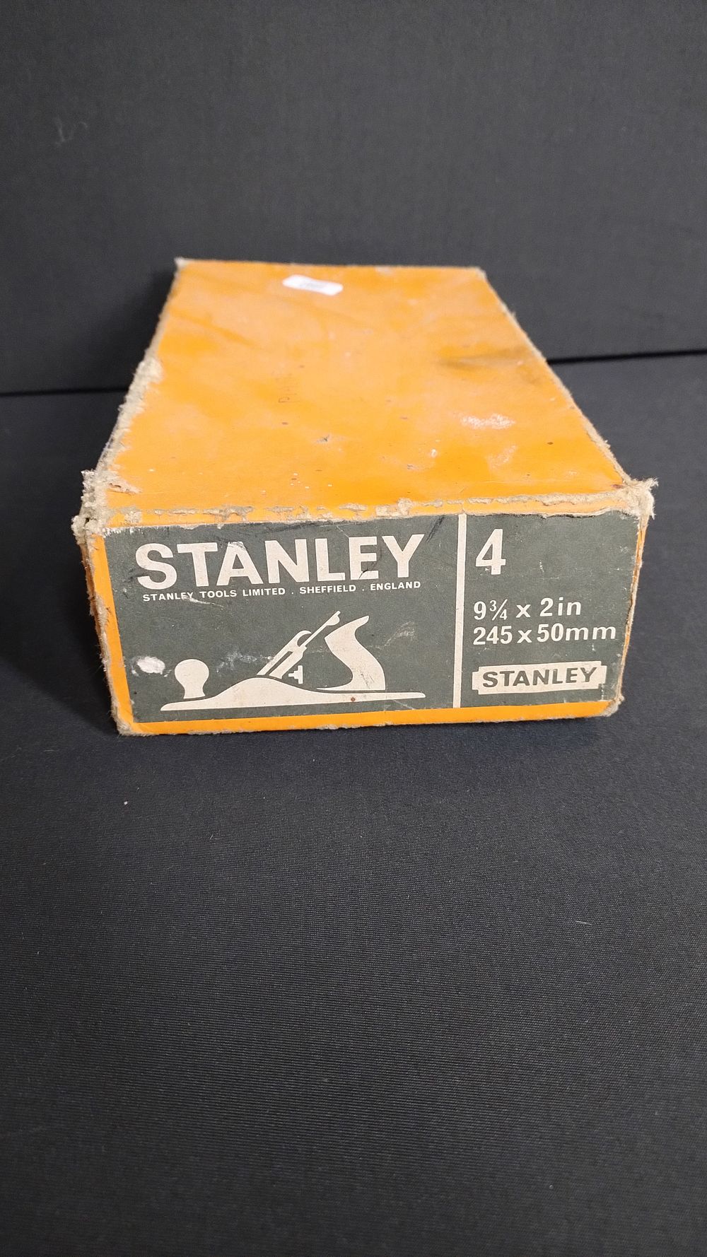 Lot 361: Vintage Stanley 245x50mm plane in original box. with...