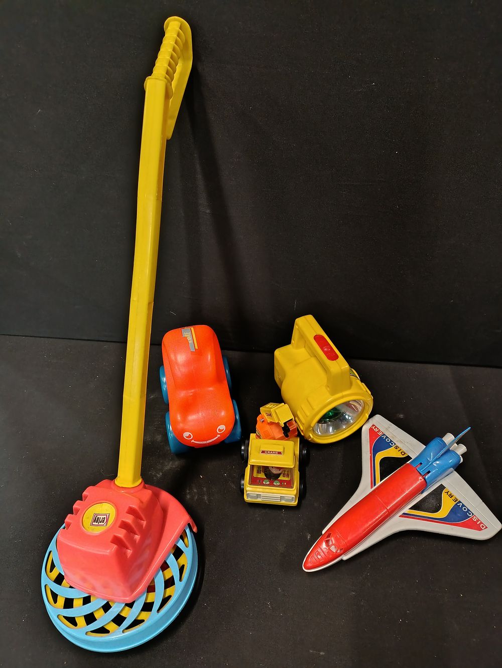 Lot 371: Selection of vintage toys