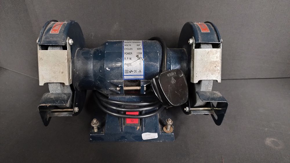 Lot 401: EXE bench grinder tested and working