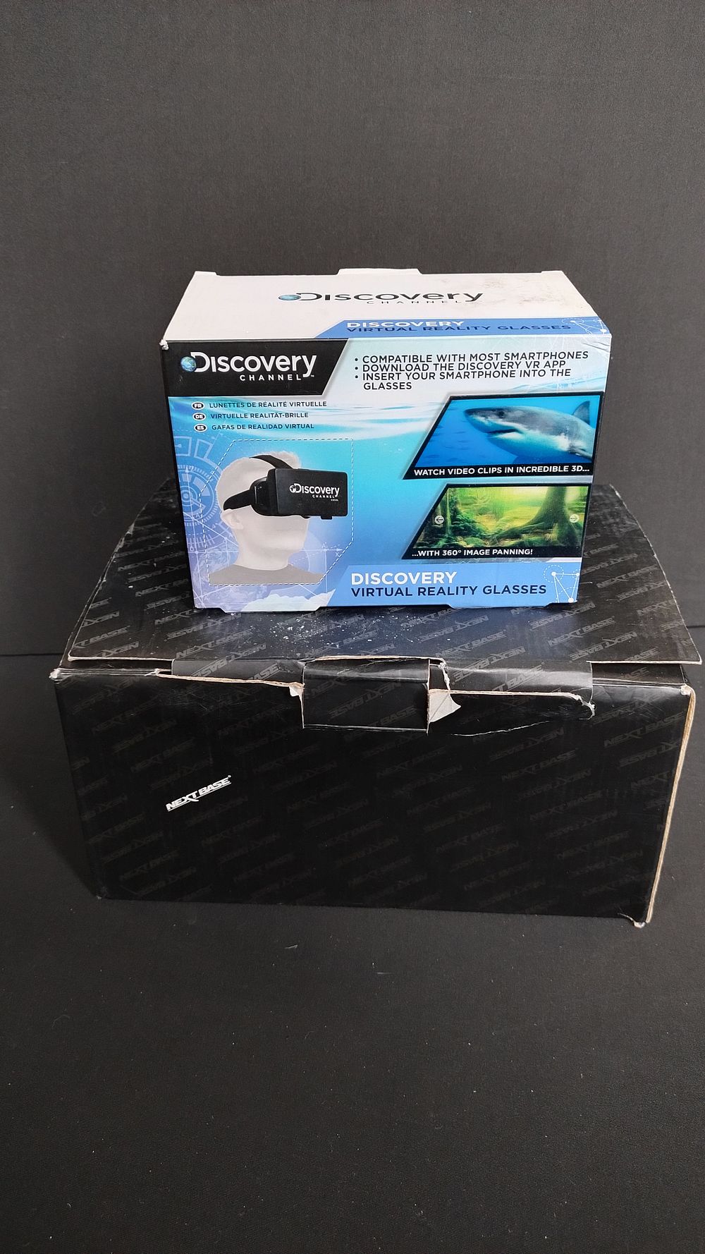 Lot 404: Boxed Discovery channel Virtual reality glasses, and a...