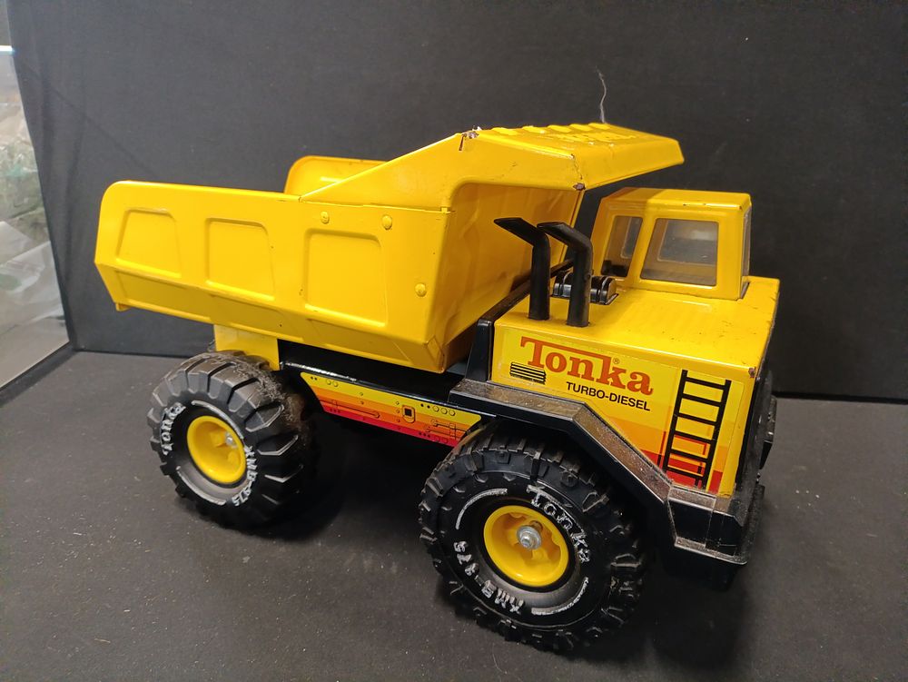 Lot 430: Vintage Tonka Turbo Diesel Dump Truck