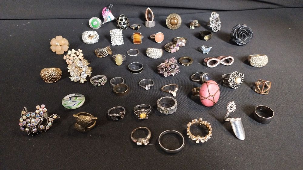 Lot 448: Selection of costume jewellery rings various sizes and...
