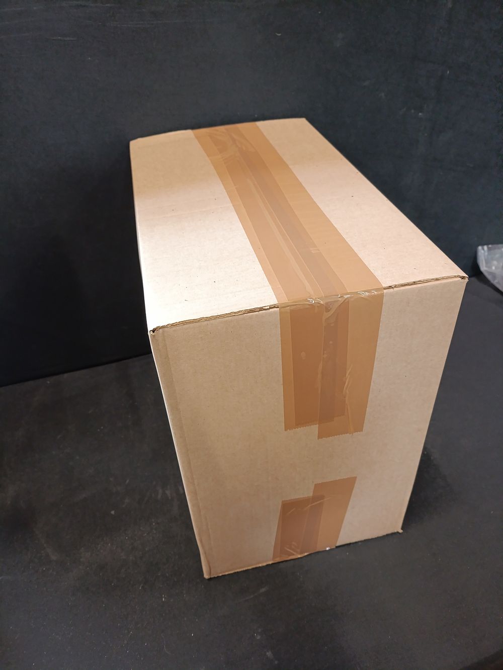 Lot 460: Vendor mystery box