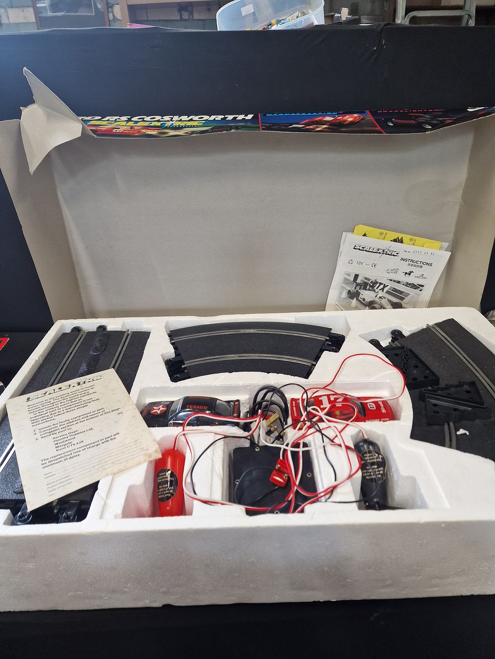 Lot 470: Hornby SCALEXTRIC with controllers, track and two cars