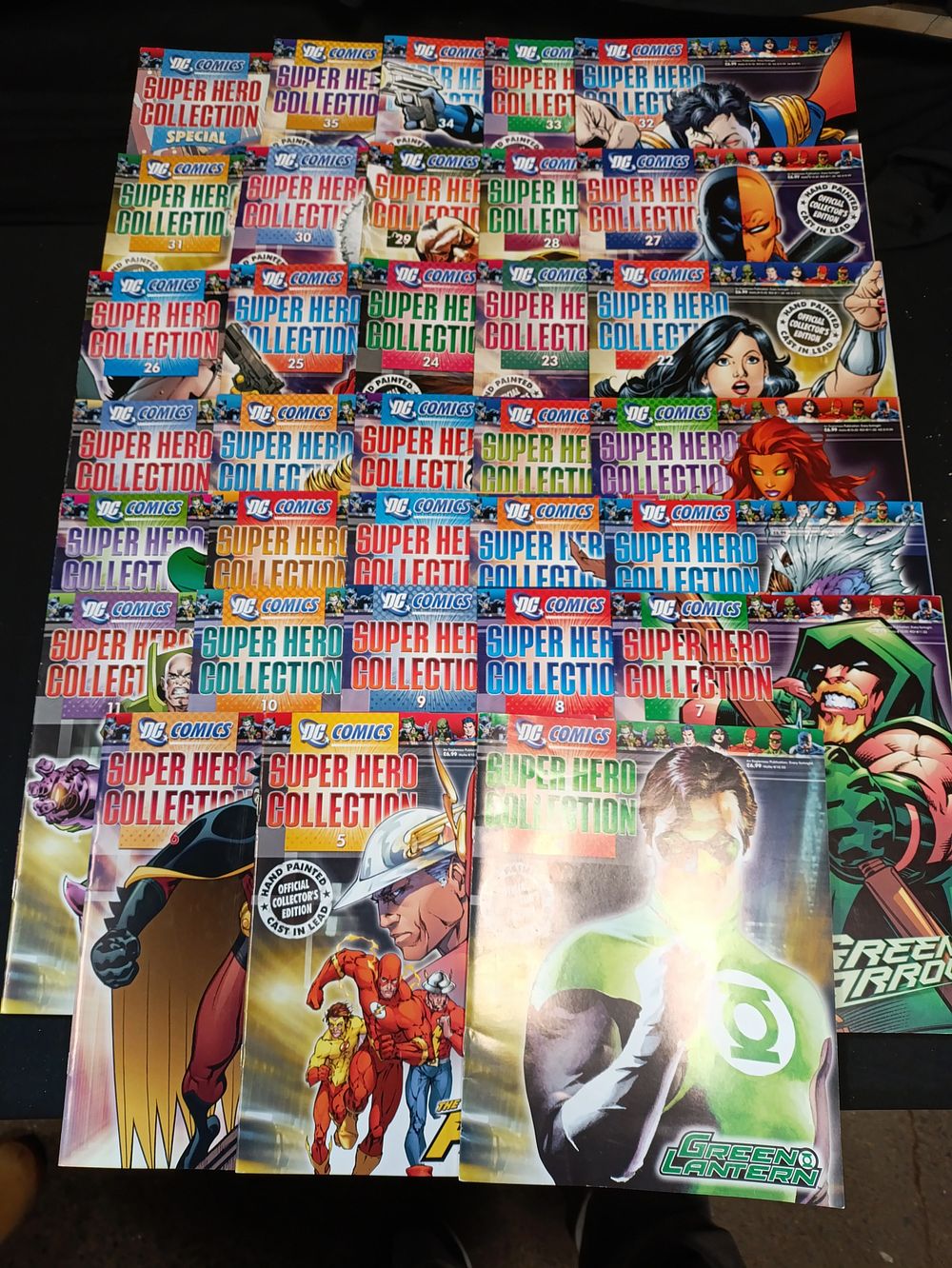 Lot 471: Large collection of DC comics super hero collection