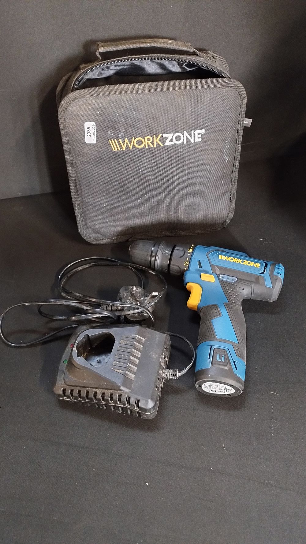 Lot 91: Workzone 12v Li-Ion cordless drill with charger and...