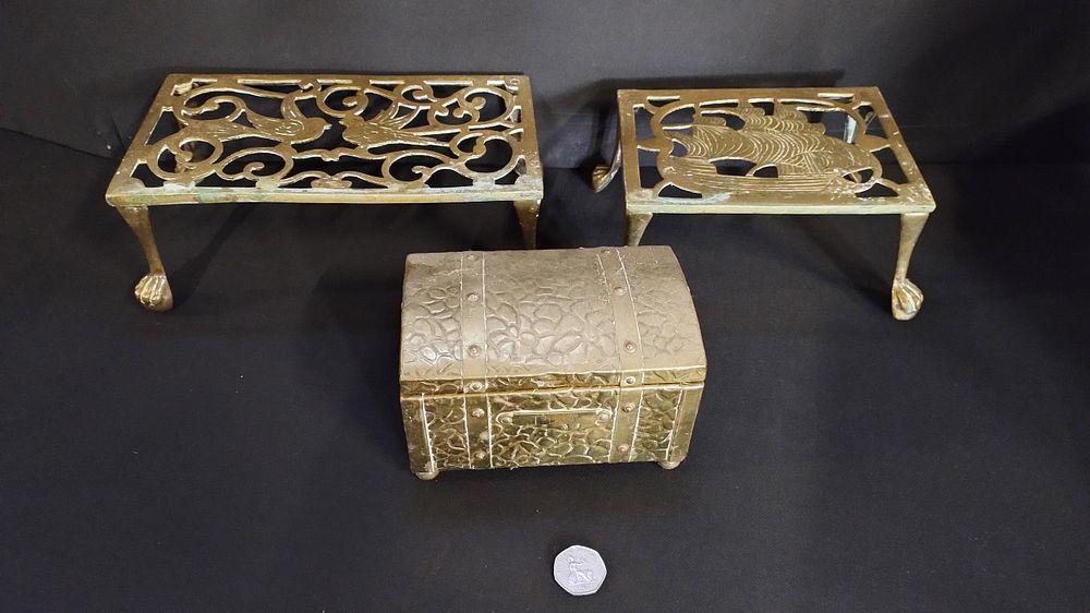 Lot 100: Collection of brass items, vintage brass tea caddy,Vintage...