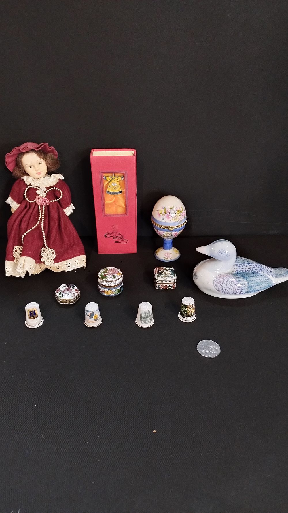 Lot 115: Various items including Chinese Export Duck Hand Painted...