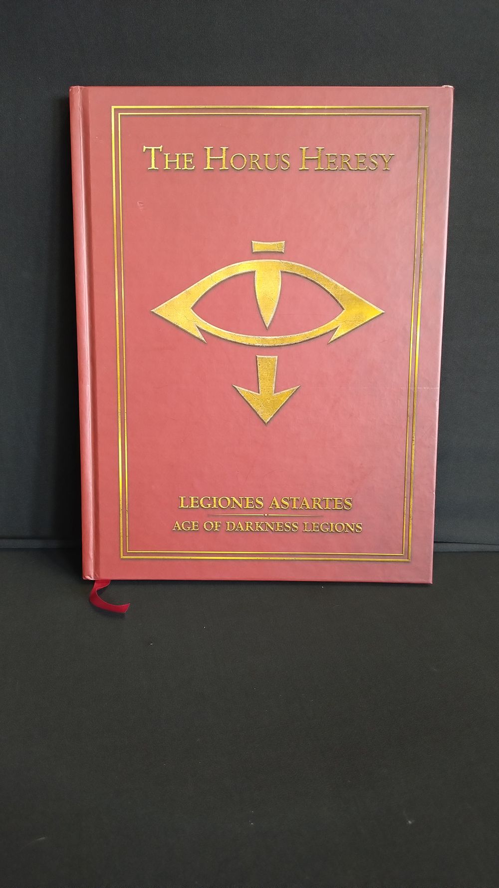 Lot 204: Warhammer 40,000 The Horus Heresy, Legions Astartes- Age...