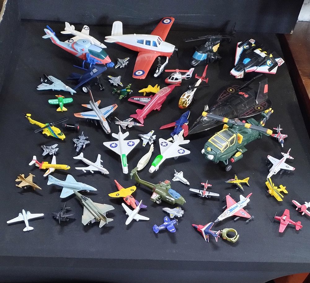 Lot 266: Selection of vintage planes , helicopters, jets, by...