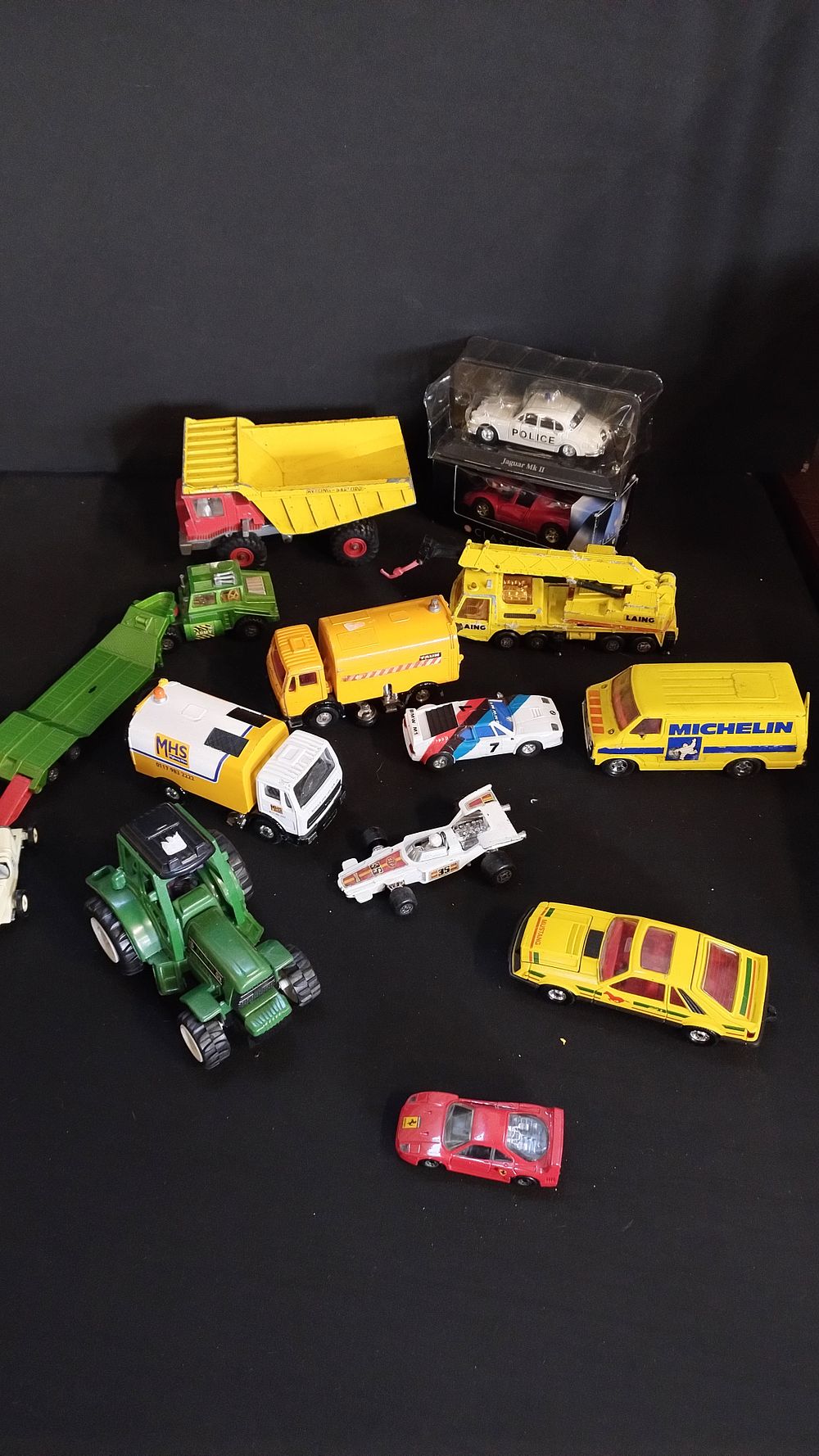 Lot 274: Selection of vintage dinky, matchbox corgi vehicles