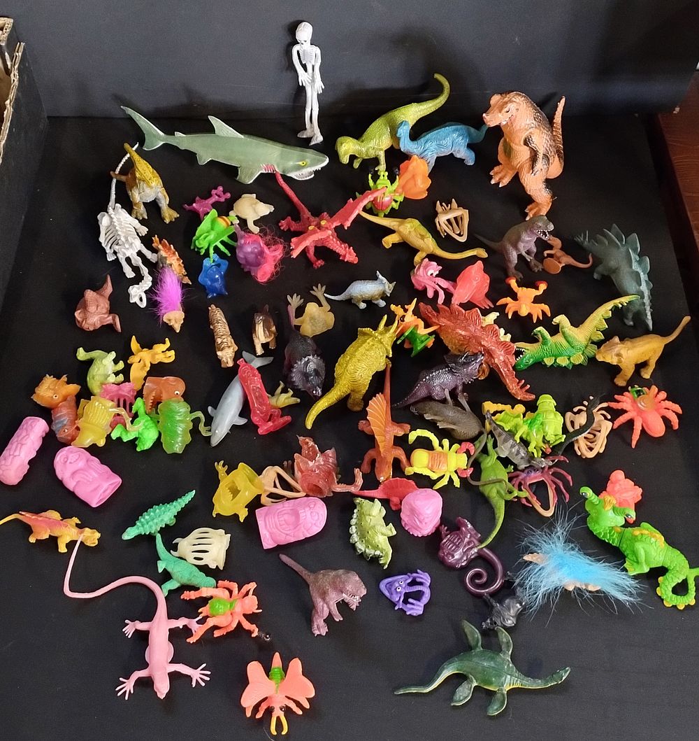 Lot 275: Selection of dinosaurs, dragon, shark, and other figures