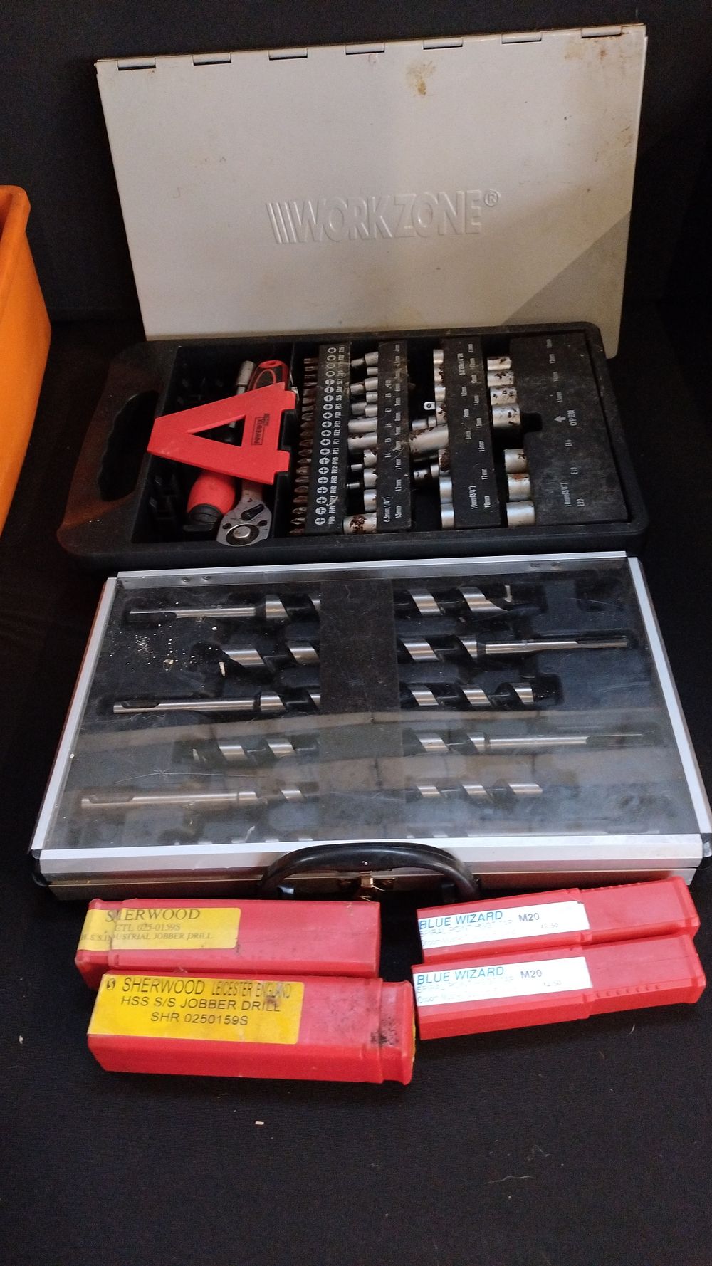 Lot 292: Workzone 34 piece tap and die set, 2...