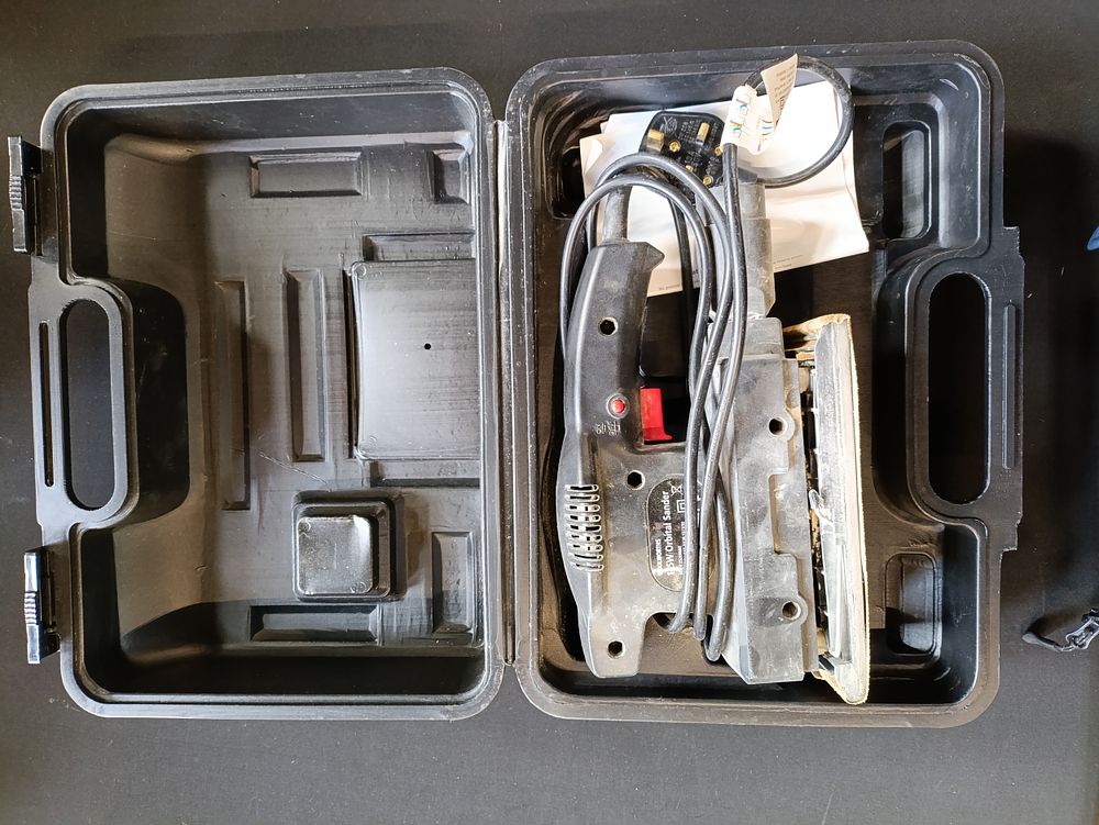 Lot 451: Woolworths 135w Orbital Sander in carry case, tested...