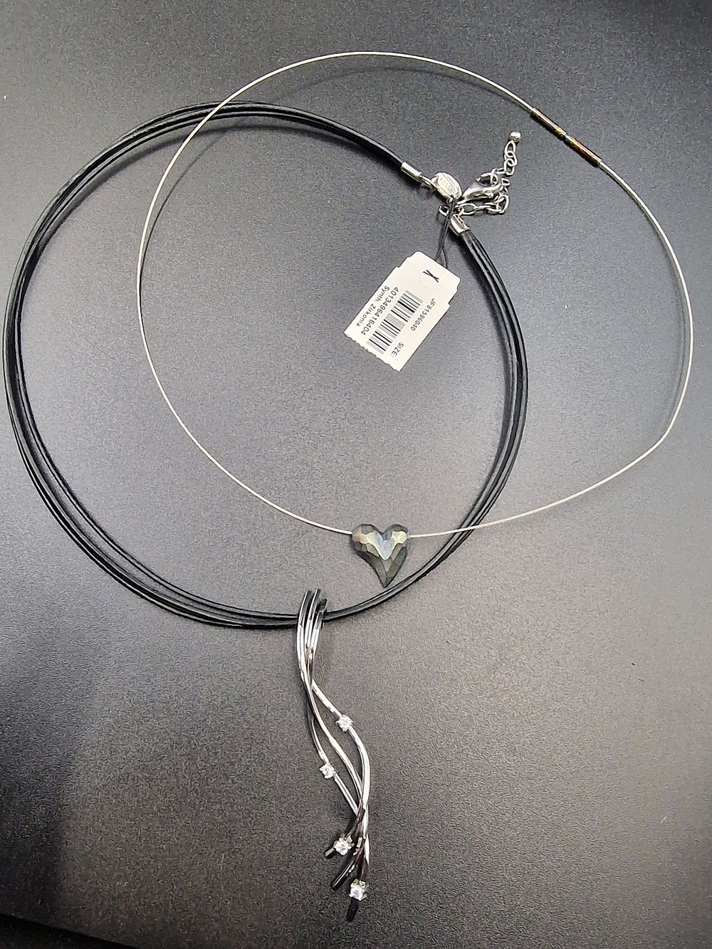 Lot 14: A brand new ladies Fossil necklace and a...