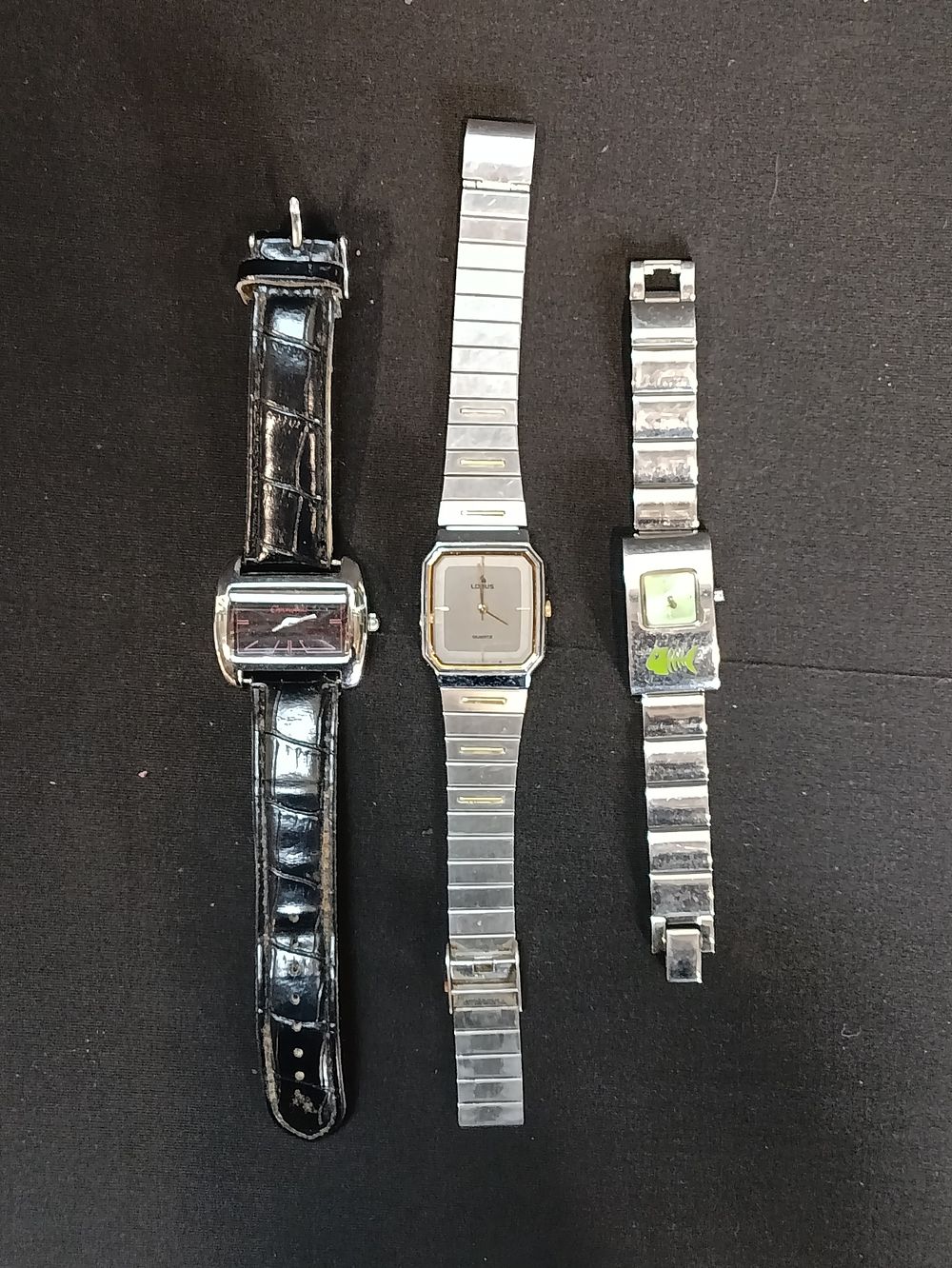 Lot 55: 3 vintage watches including Chronovski, Lotus and fishbone