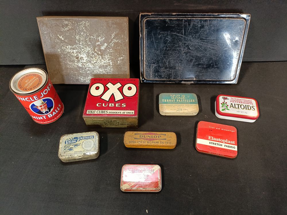 Lot 65: Selection of Collectable vintage Advertising tins
