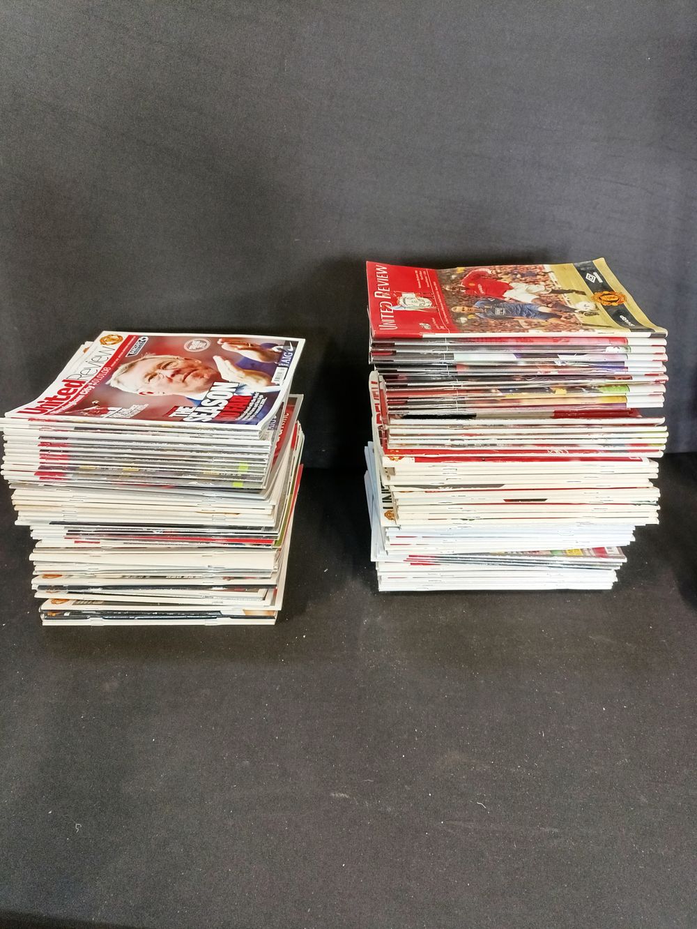 Lot 77: Very large collection of mostly vintage Manchester United...