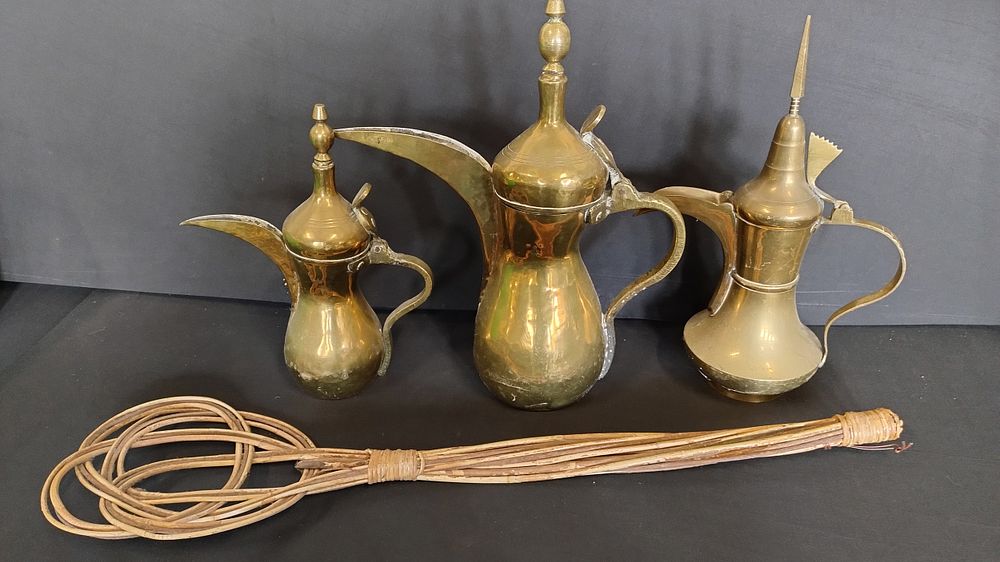 Lot 103: 3 Arabic brass teapots and a vintage carpet...