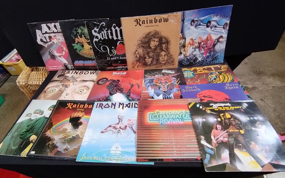 Lot 272: 15 Various rock albums including Rainbow, Judas Priest,...