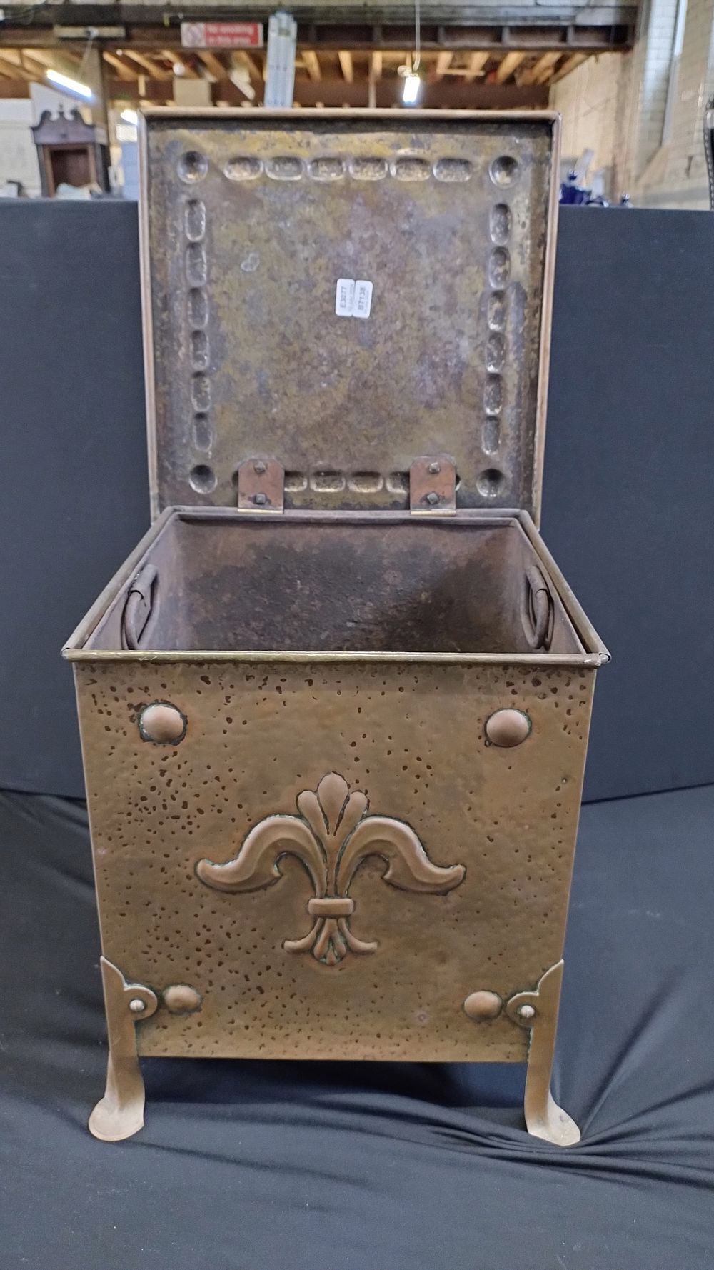 Lot 290: Vintage copper and brass coal bin with liner...