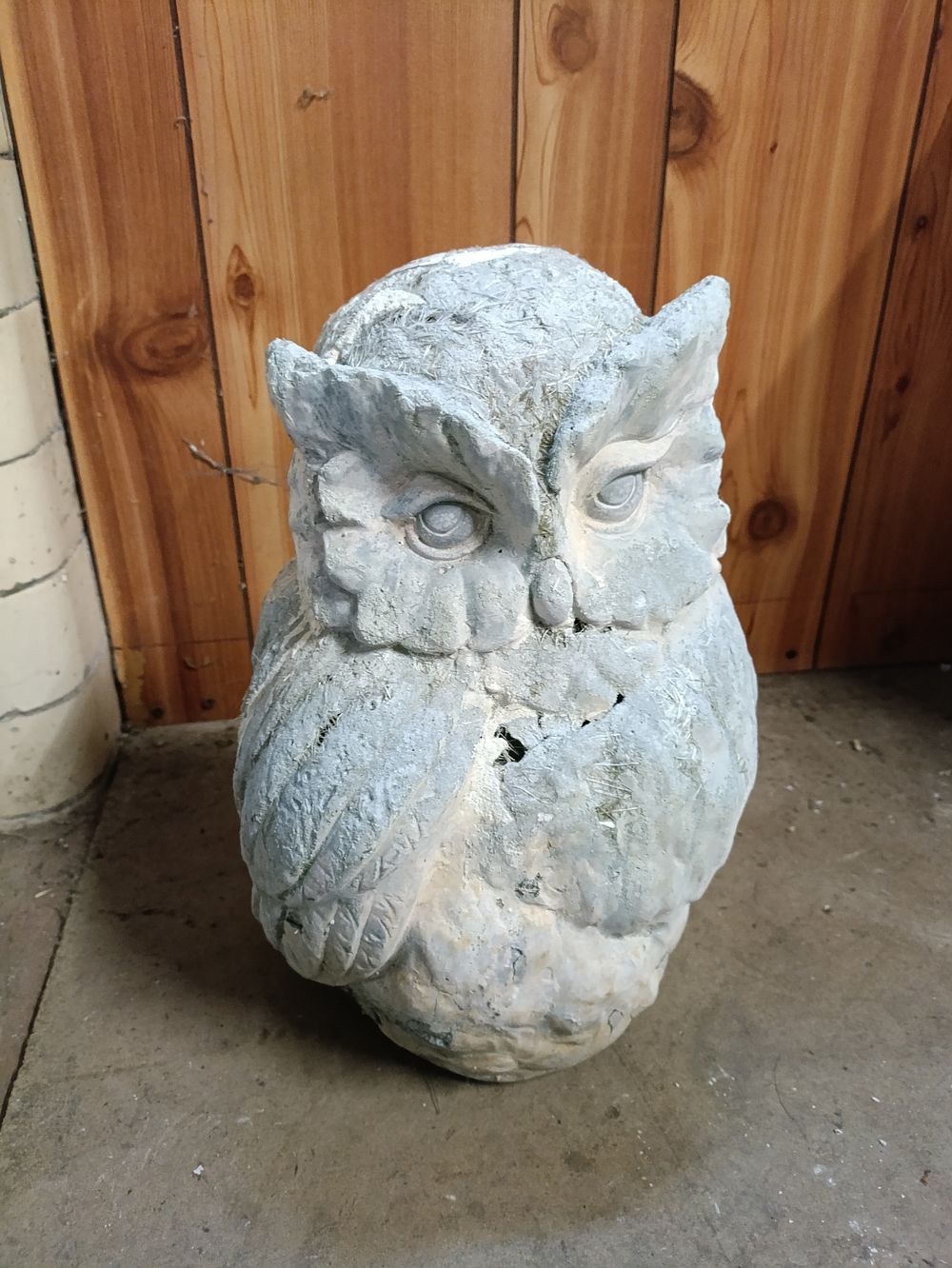 Lot 383: Garden owl ornament approximately 36cm tall