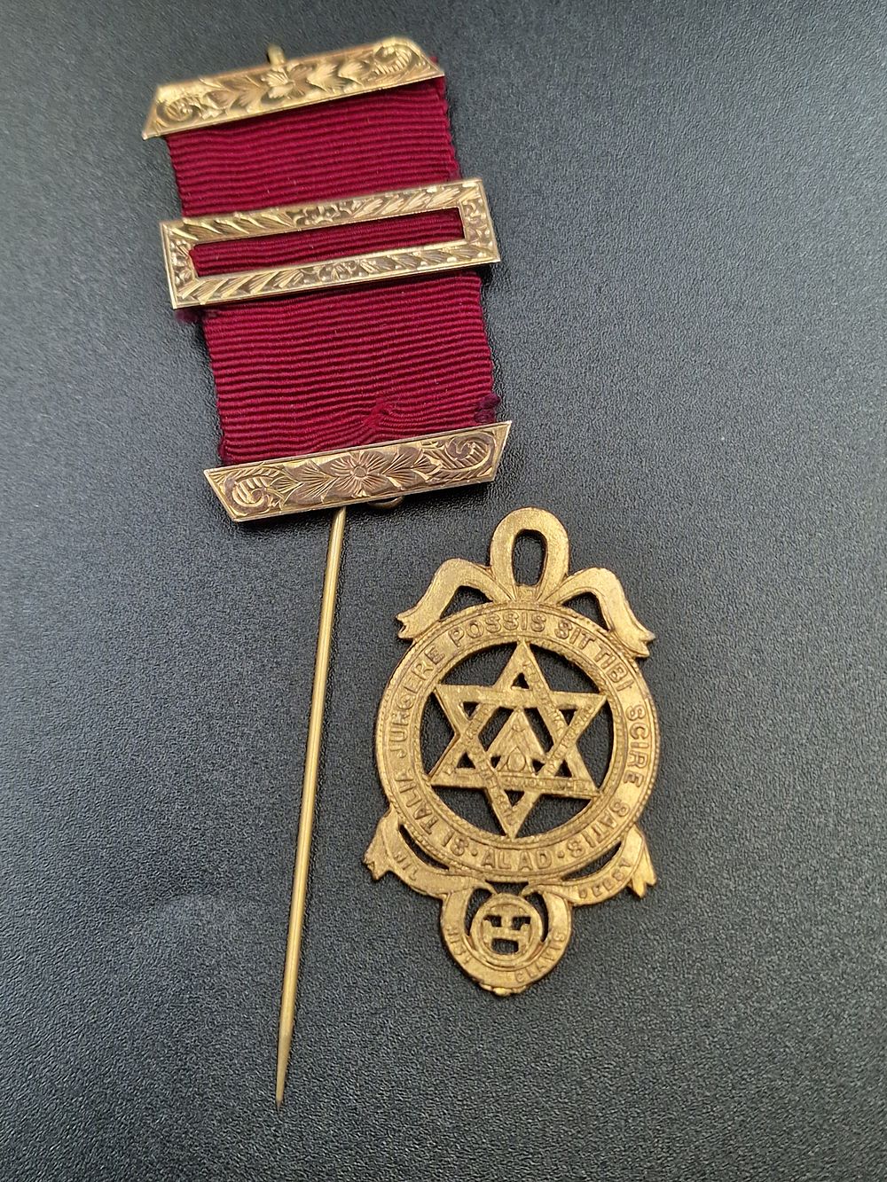 Lot 485: A masonic royal arch principles breast jewel.